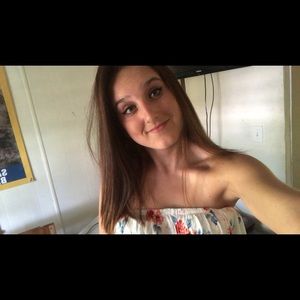 Meet your Posher, Cecily